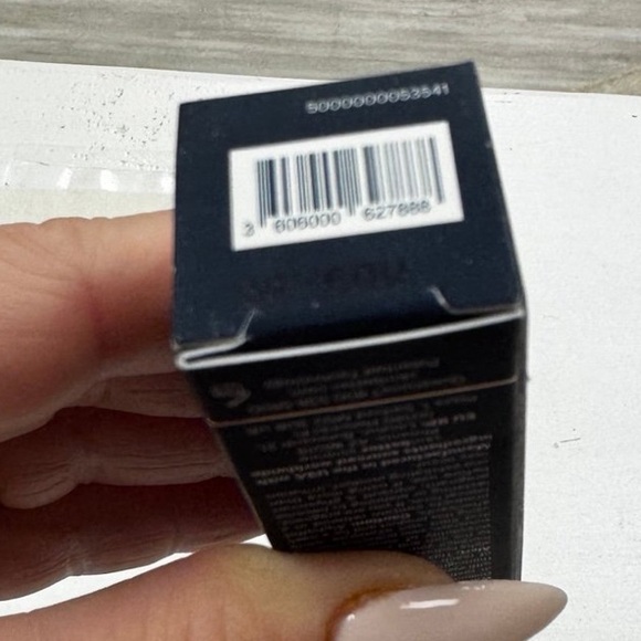 AlphaRet Body Overnight Cream - Black and Gold - Picture 2 of 2